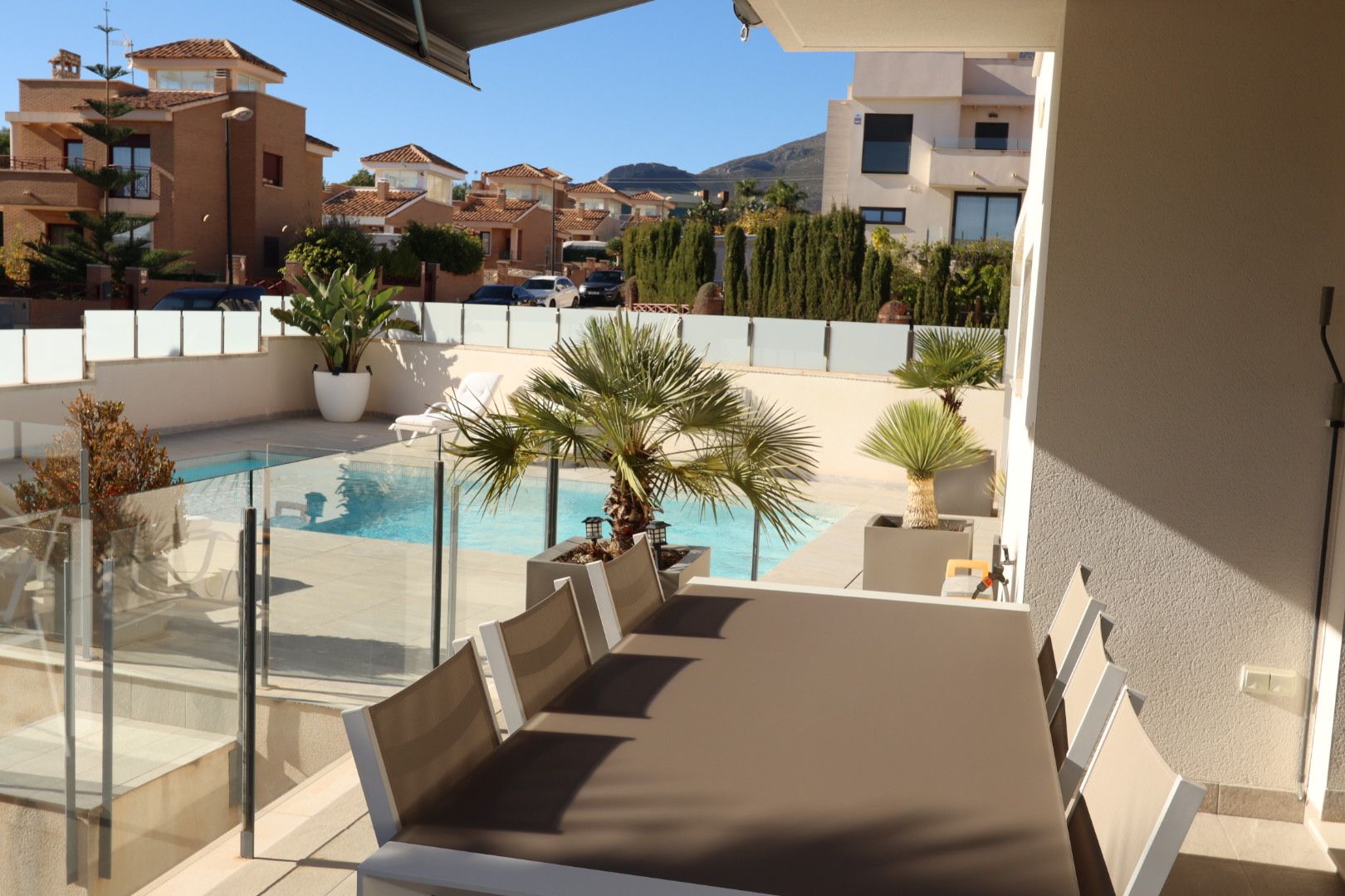 Dining area in villa for sale in la Nucia