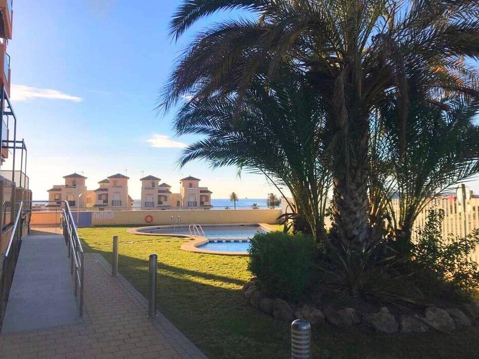 Master bedroom in penthouse for sale in Puerto de Mazarron
