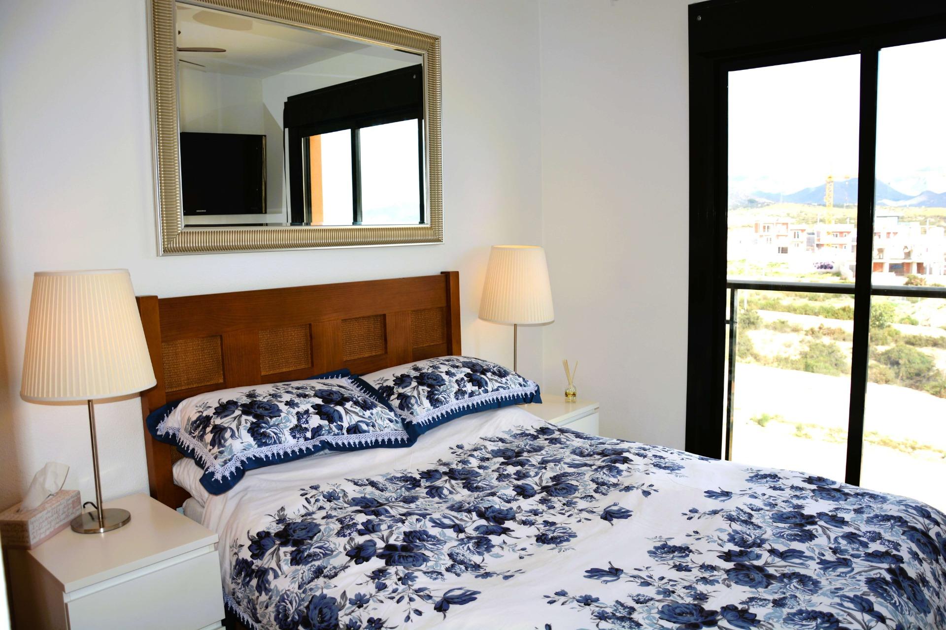 Bedroom in penthouse for sale in Puerto de Mazarron