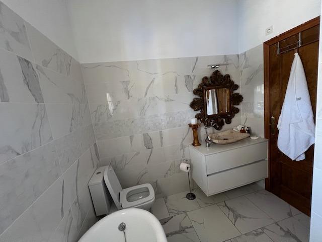 Master bedroom in villa for sale in Dolores