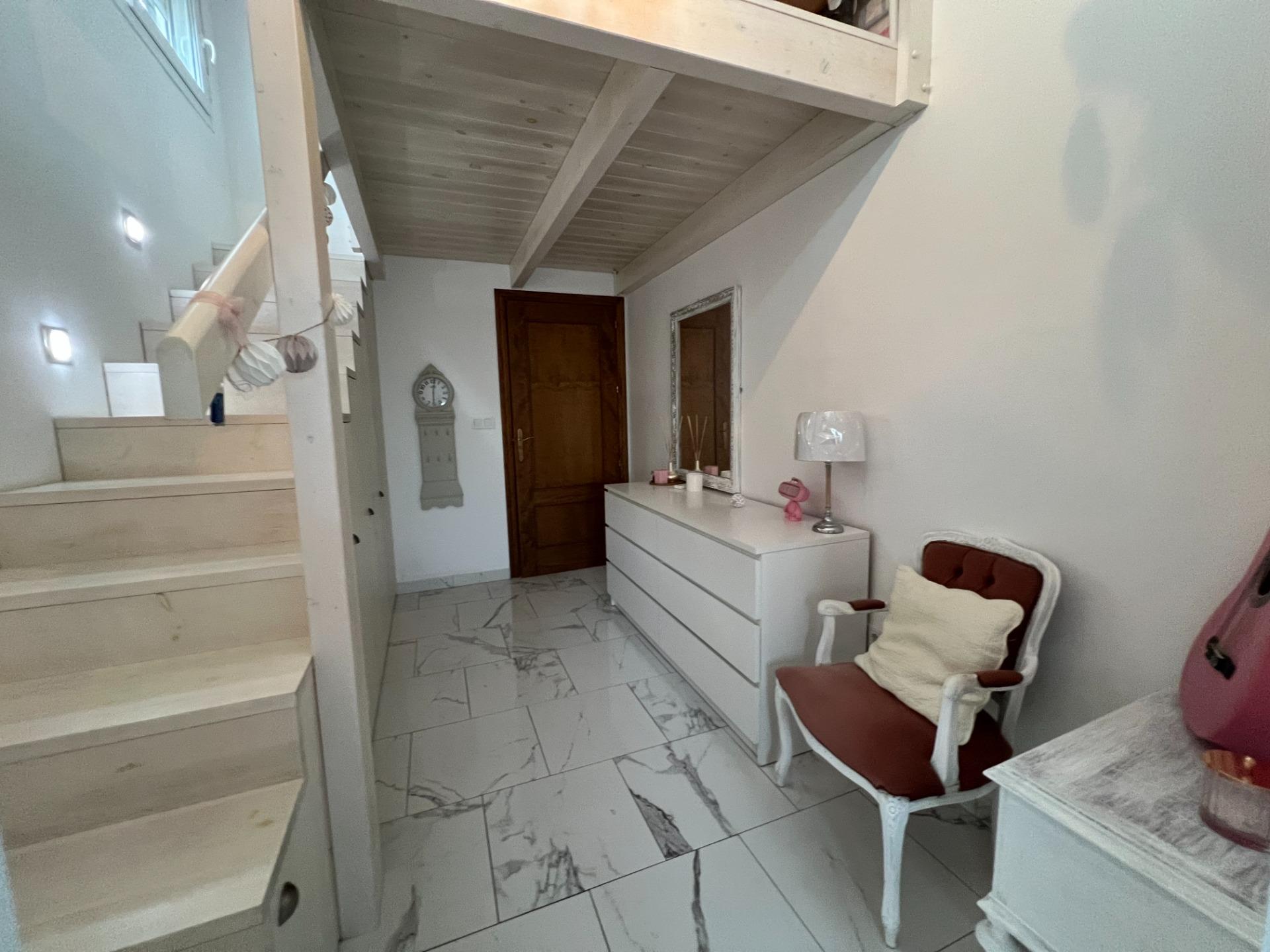 Dining area in villa for sale in Dolores