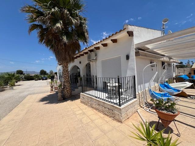 Exterior view in villa for sale in Dolores