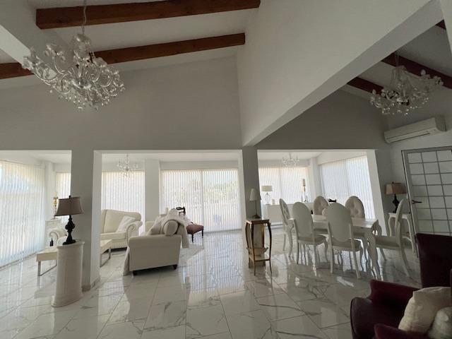 Pool area in villa for sale in Dolores