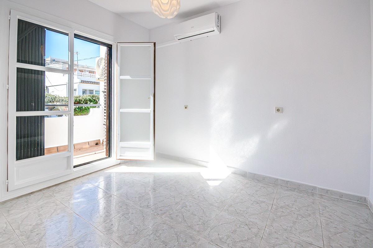 Kitchen in villa for sale in San Miguel de Salinas