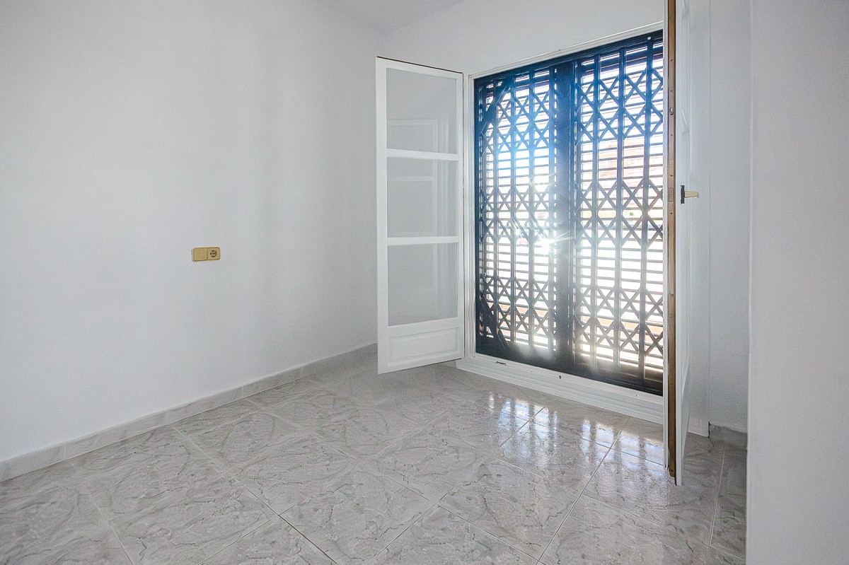 Pool area in villa for sale in San Miguel de Salinas