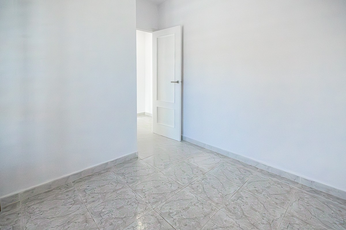 Garden in villa for sale in San Miguel de Salinas