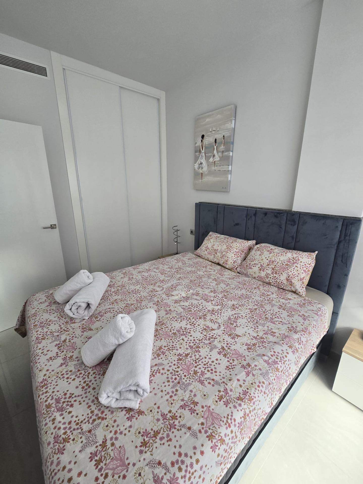 Master bedroom in apartment for sale in Torrevieja