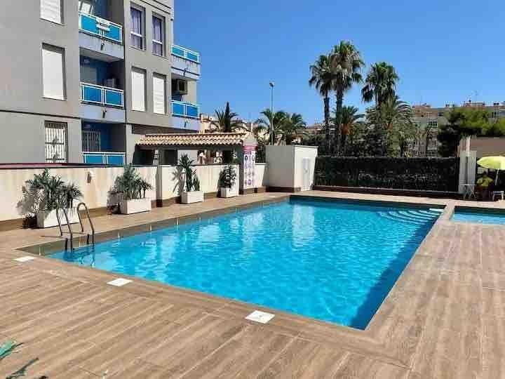 Living room in apartment for sale in Torrevieja