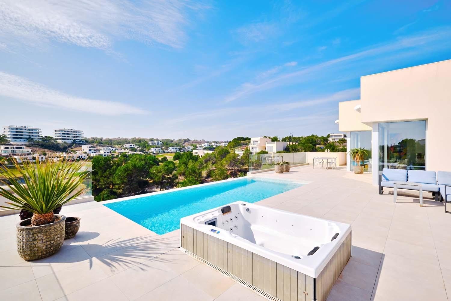 Living room in villa for sale in Orihuela