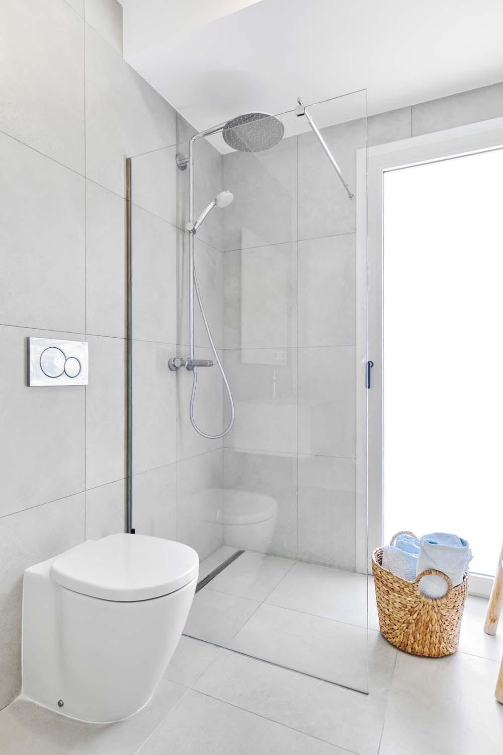 Master bedroom in villa for sale in Orihuela