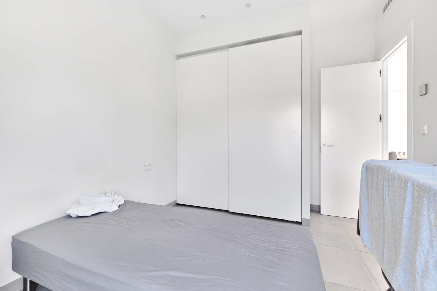 Bedroom in villa for sale in Orihuela