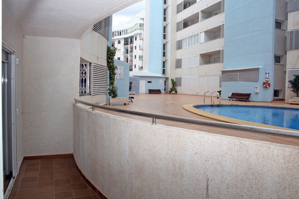 Spacious apartment just 250 meters from Arenal-Bol Beach — located in a prime area with all amenitie