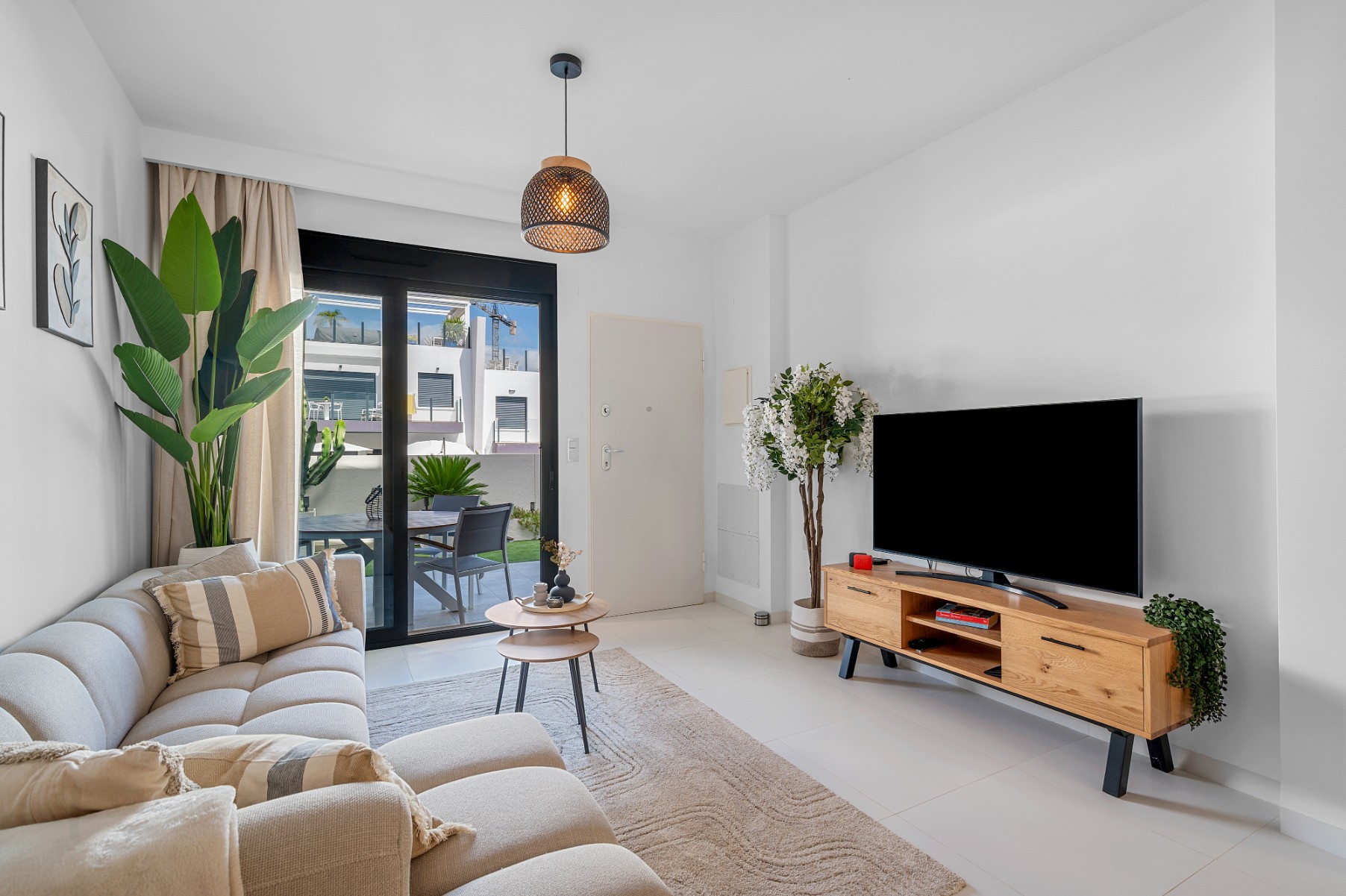 Living room in apartment for sale in San Miguel de Salinas