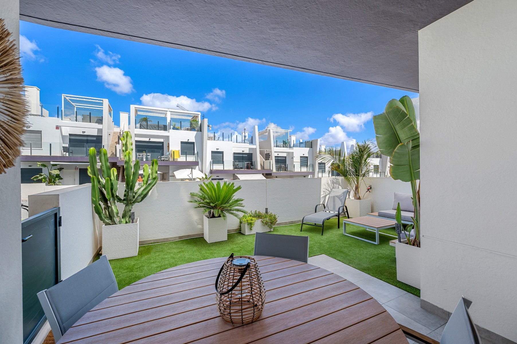 Living room in apartment for sale in San Miguel de Salinas