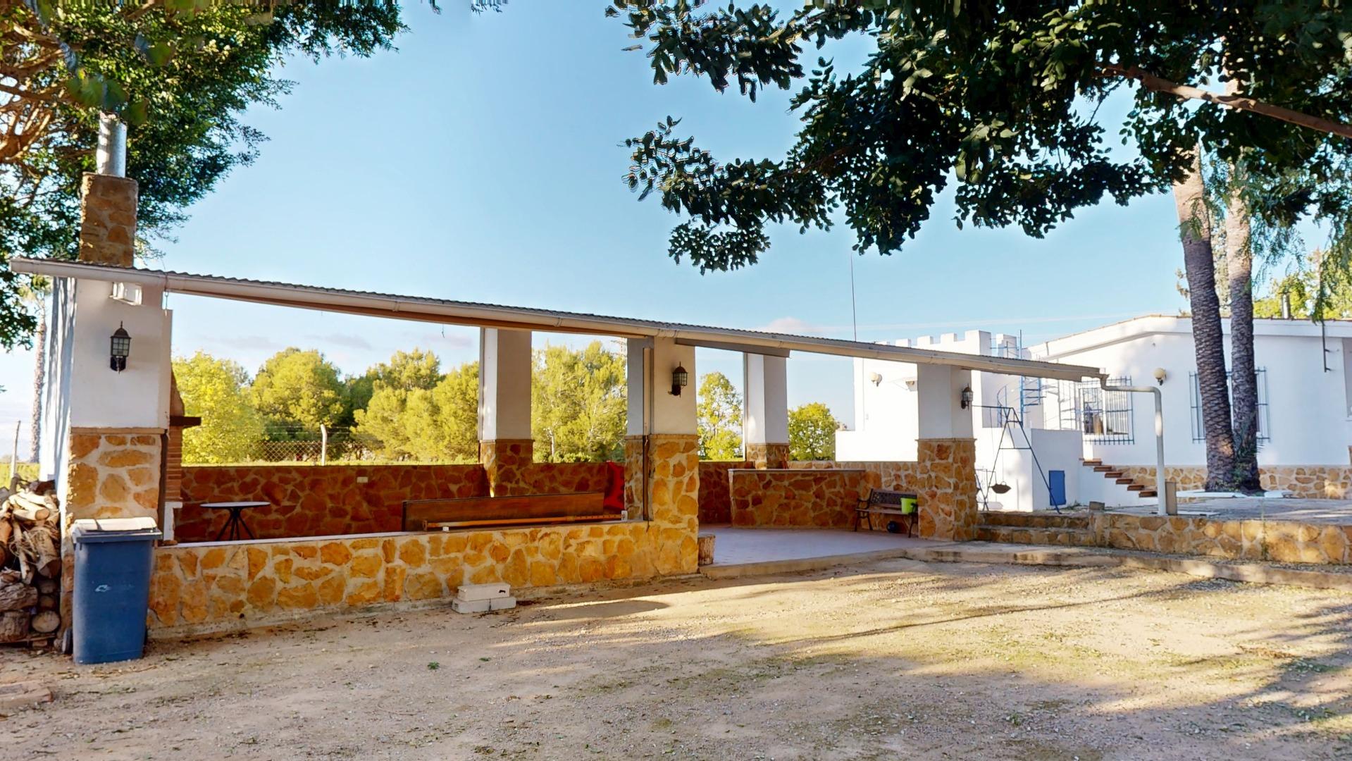 Dining area in villa for sale in Orihuela