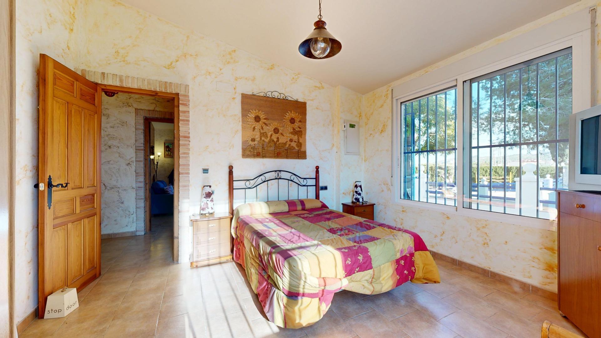 Dining area in villa for sale in Orihuela