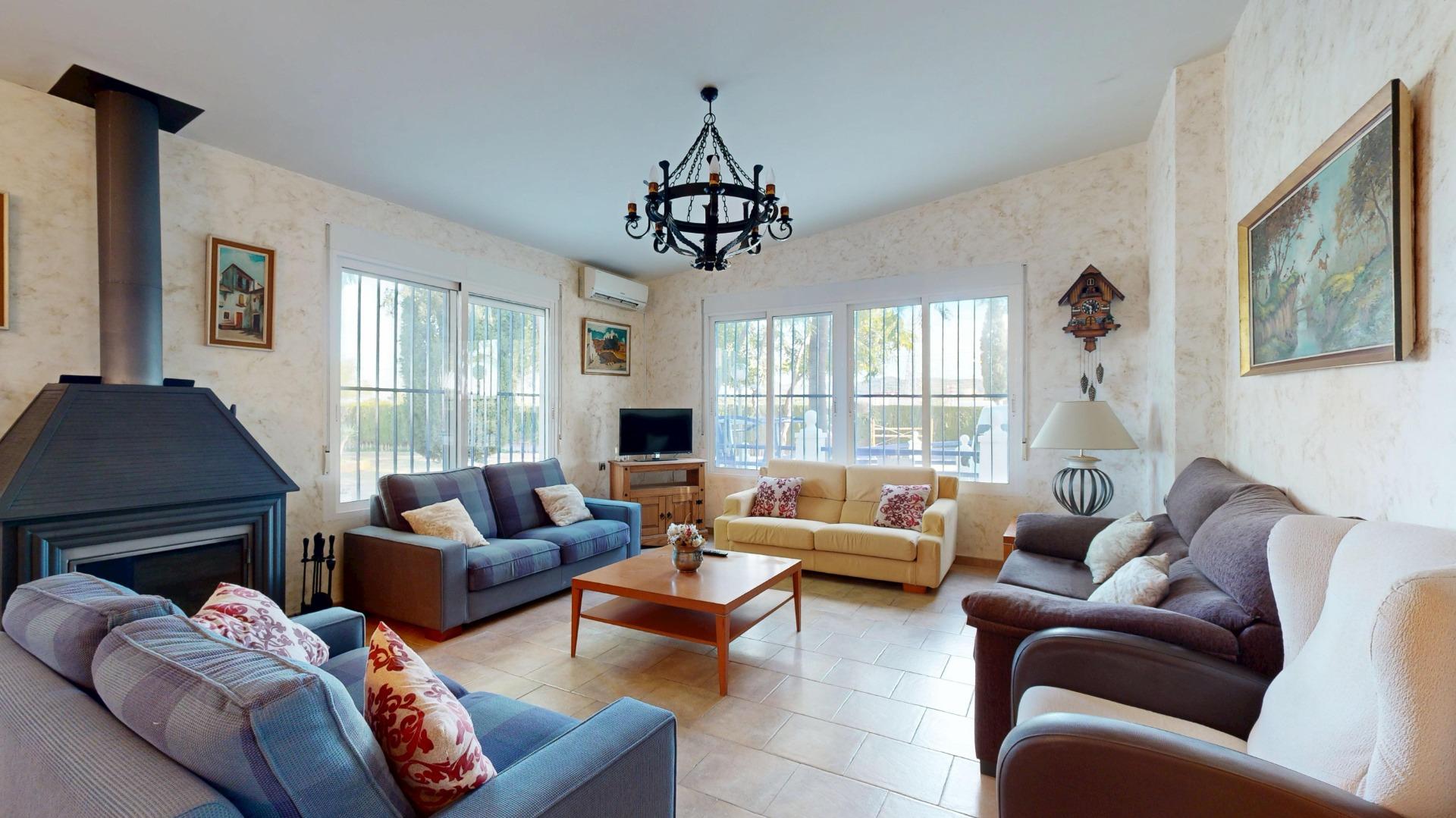 Bedroom in villa for sale in Orihuela