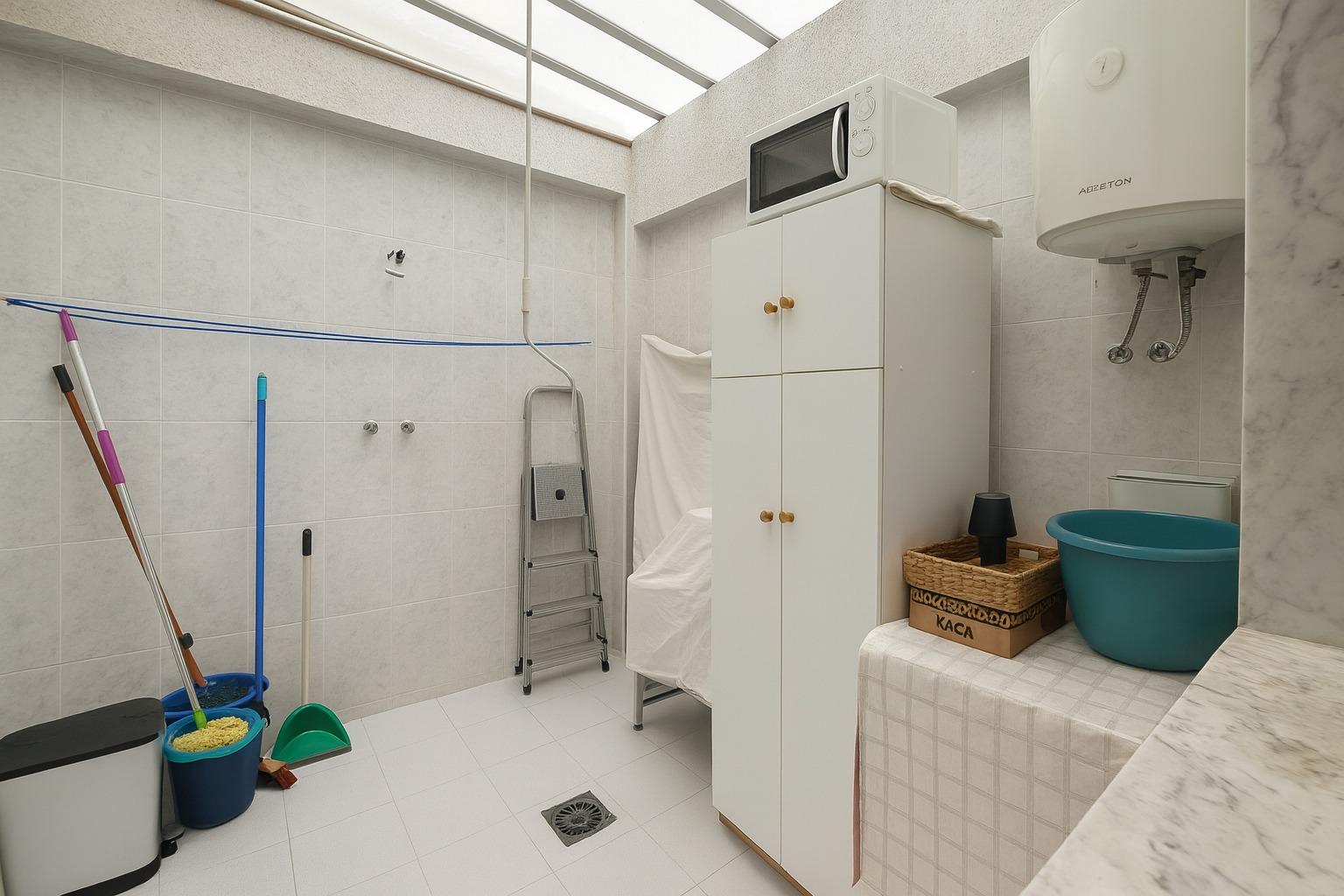 Kitchen in apartment for sale in Torrevieja