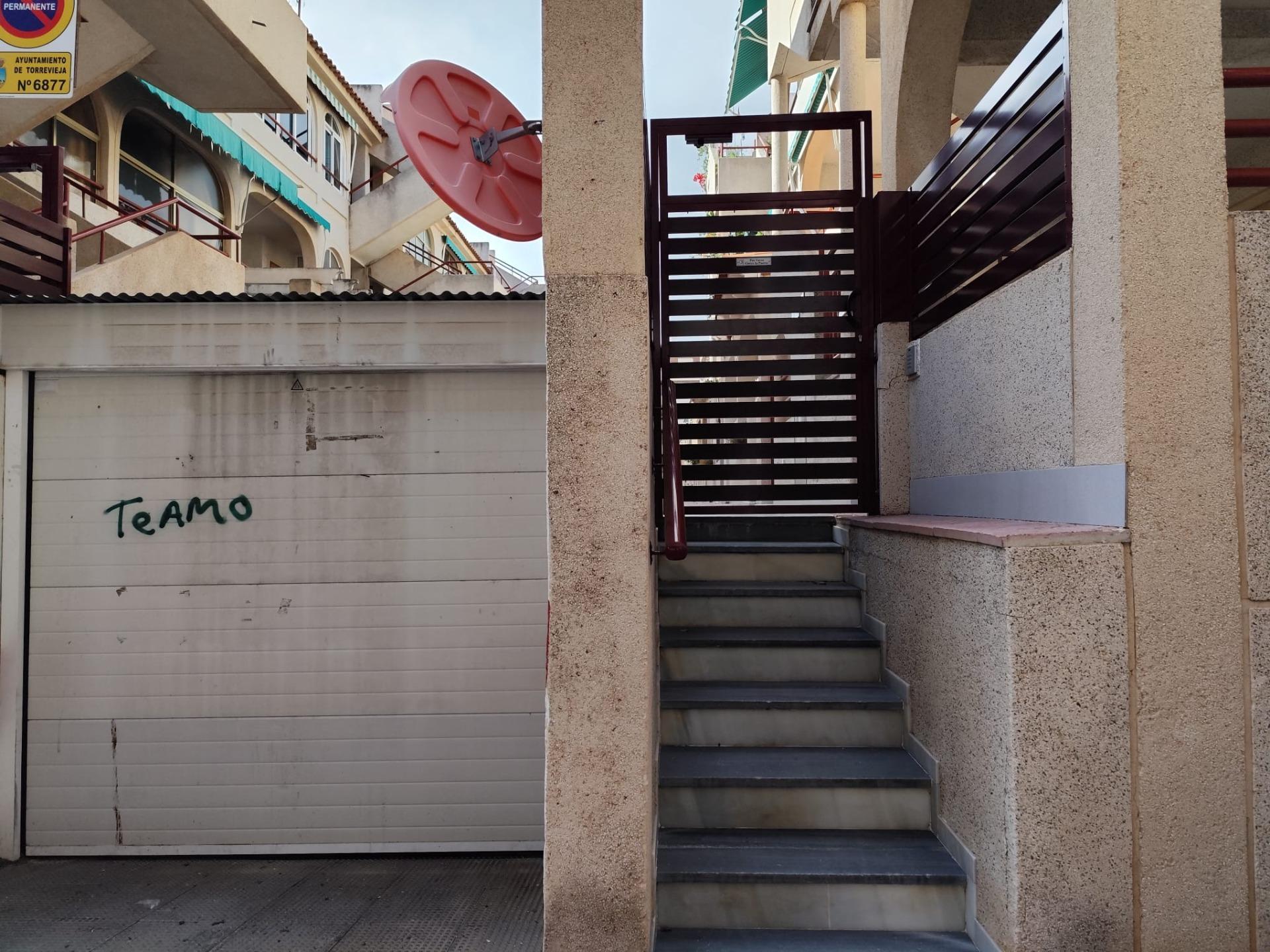Garden in apartment for sale in Torrevieja