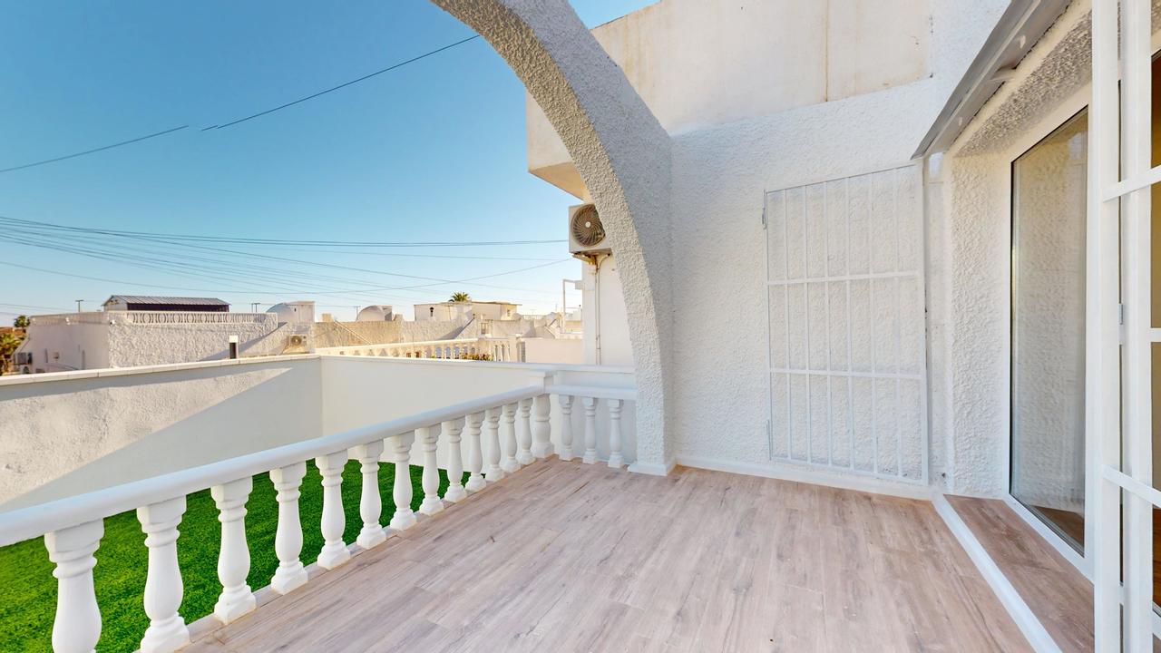 Pool area in bungalow for sale in Villamartin