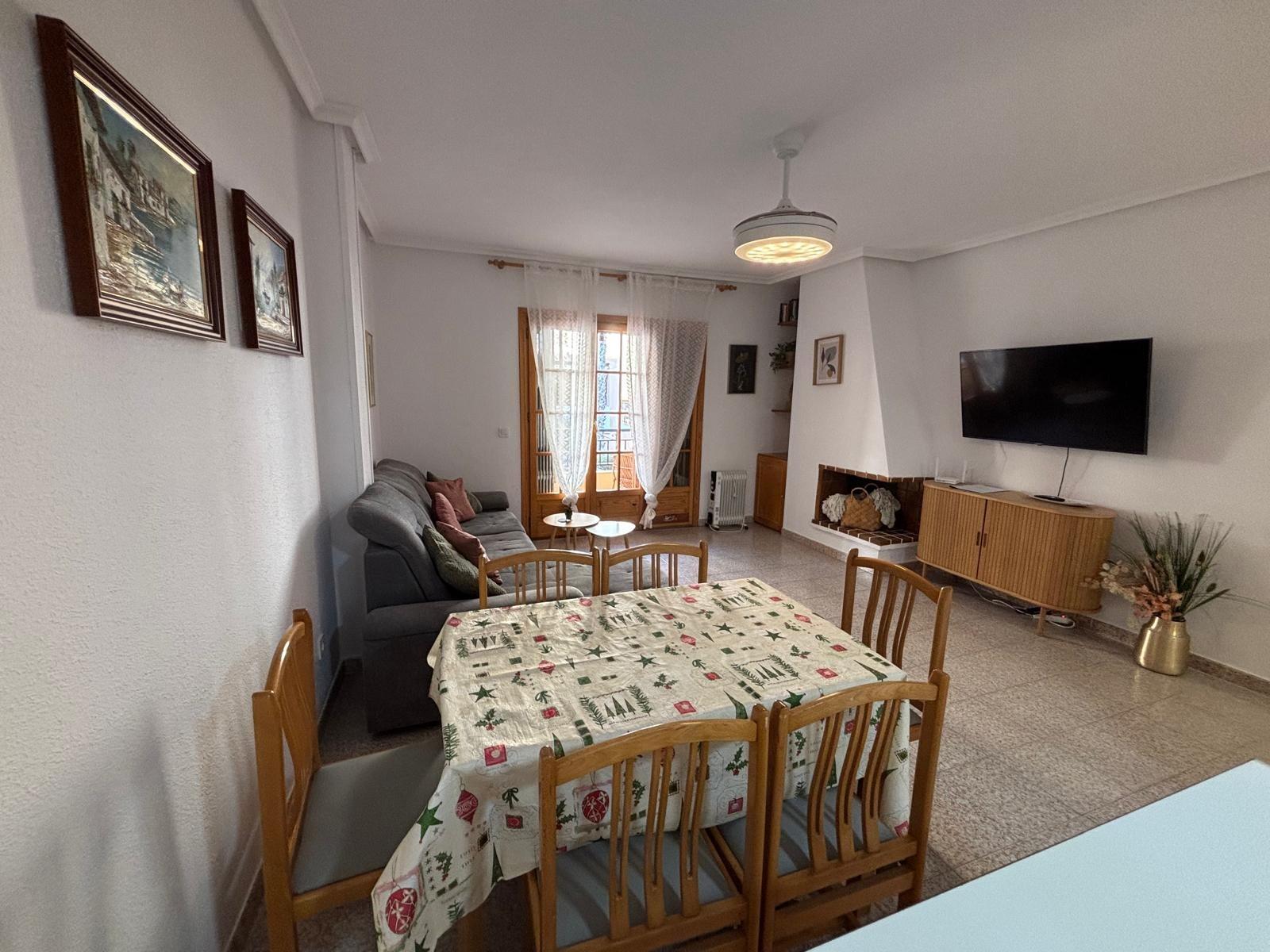 Master bedroom in apartment for sale in Torrevieja