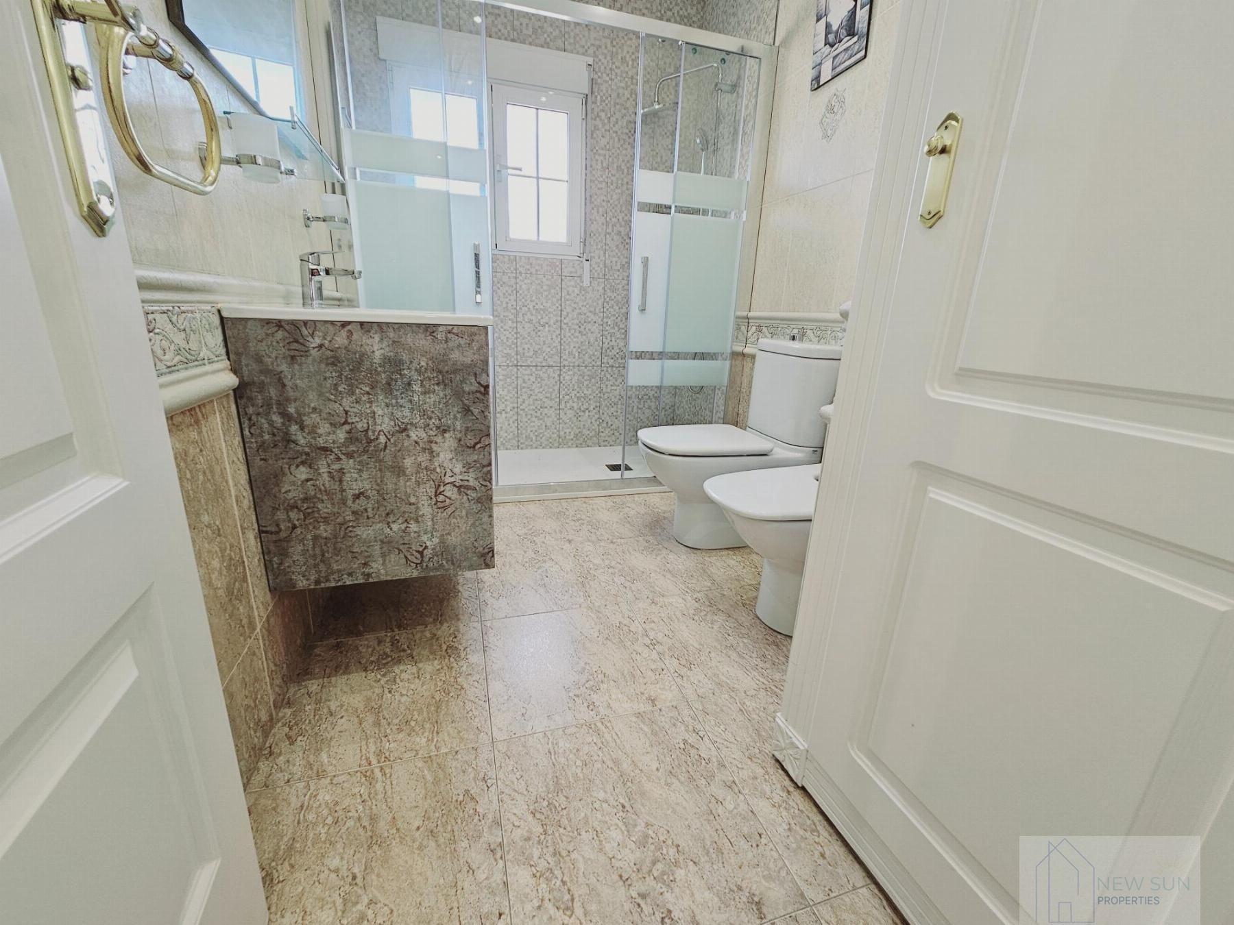 Kitchen in villa for sale in Torrevieja
