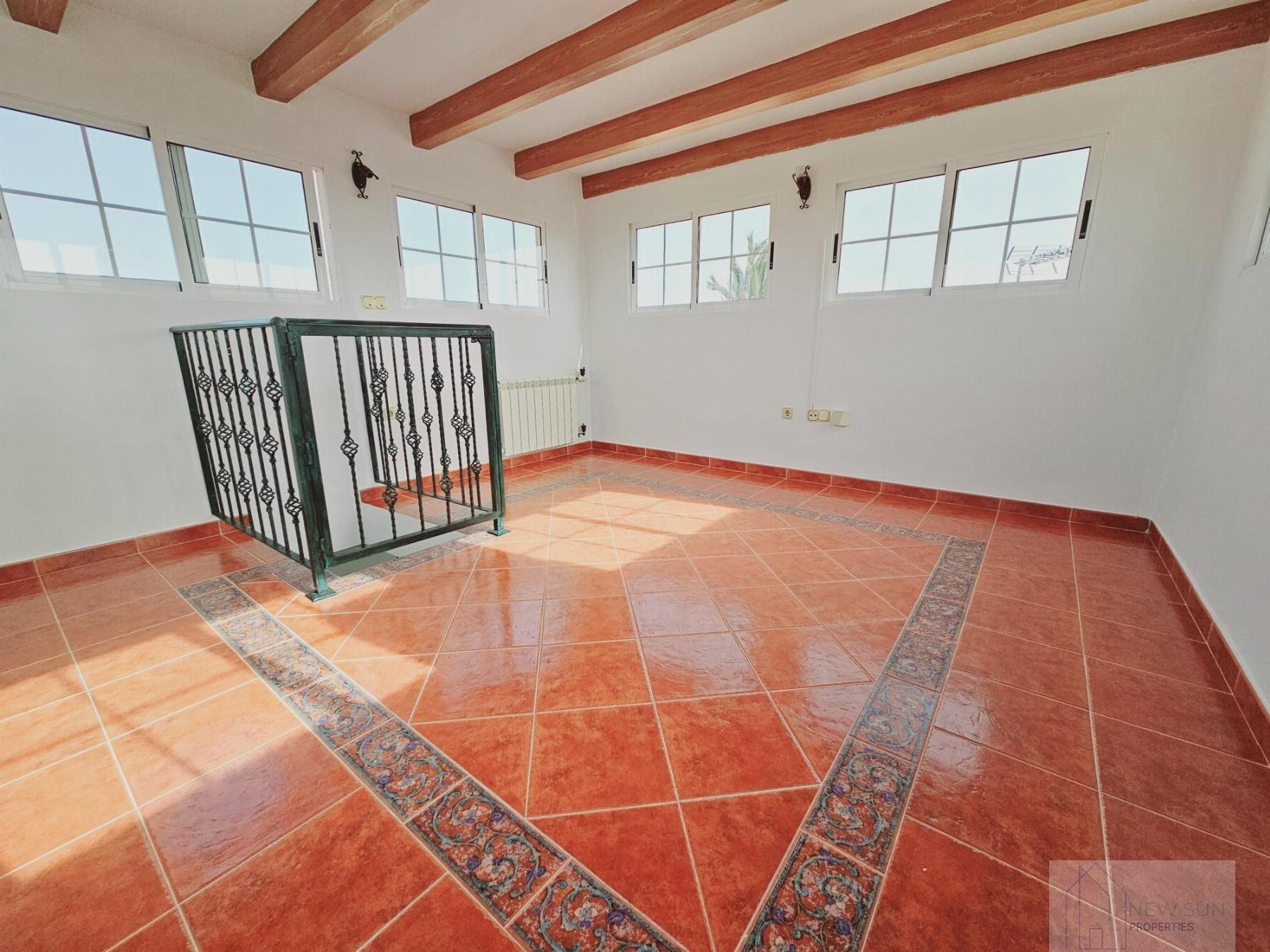 Dining area in villa for sale in Torrevieja