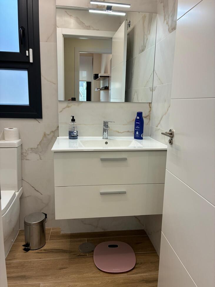 Bedroom in apartment for sale in Villamartin
