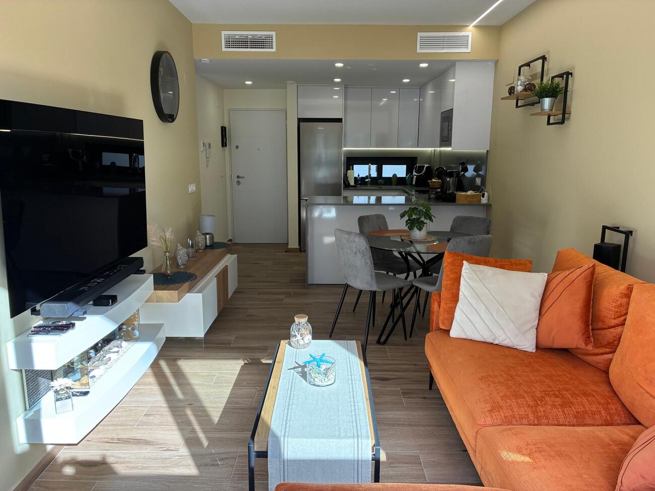 Dining area in apartment for sale in Villamartin