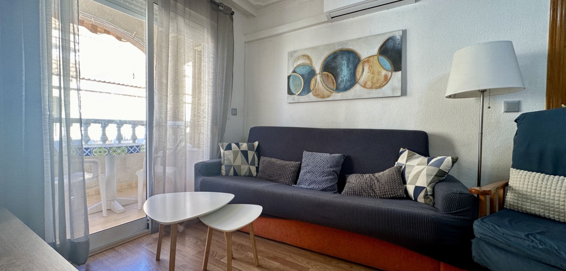 Bedroom in apartment for sale in Torrevieja