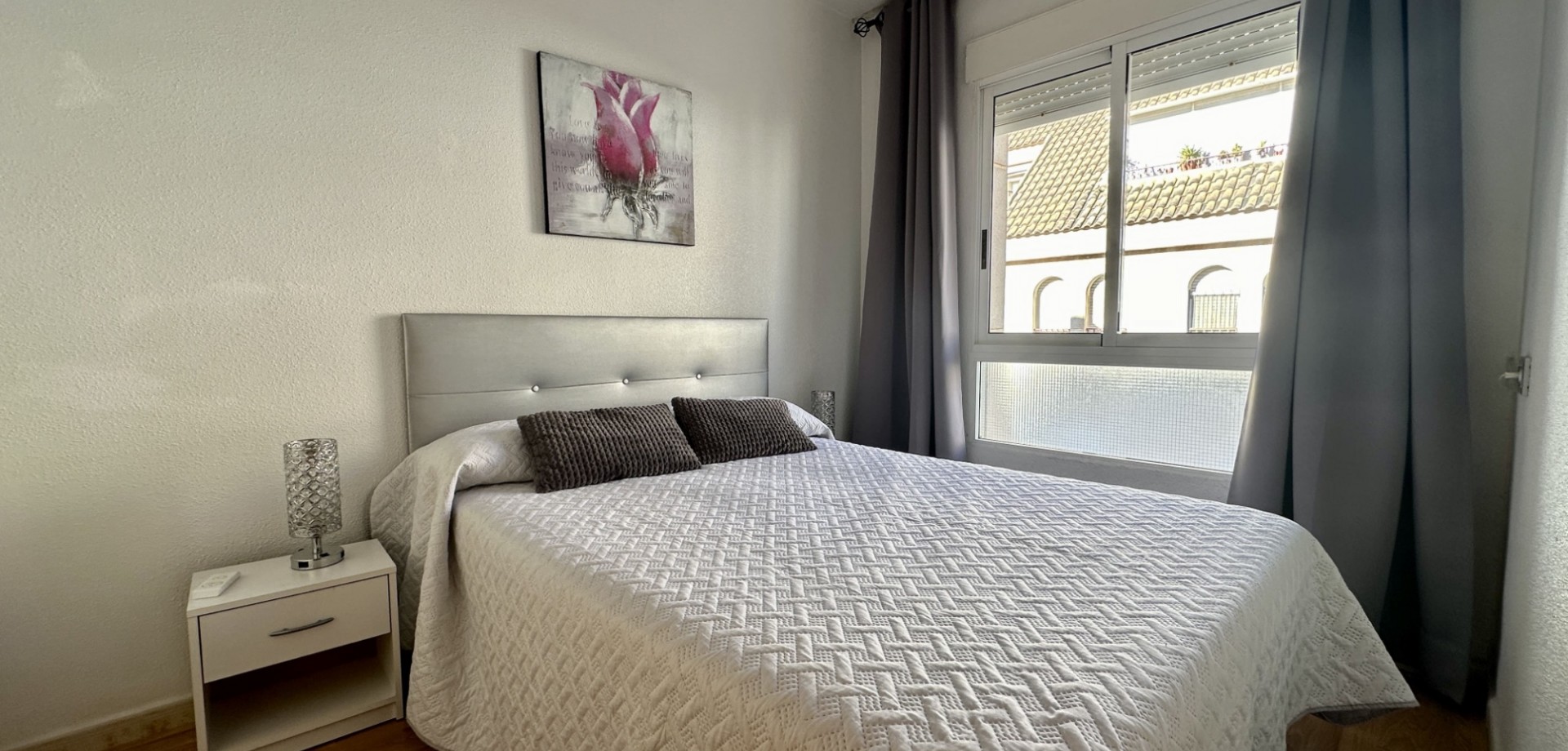 Terrace in apartment for sale in Torrevieja