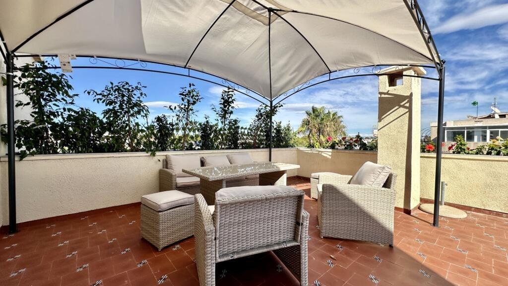 Exterior view in penthouse for sale in Torrevieja