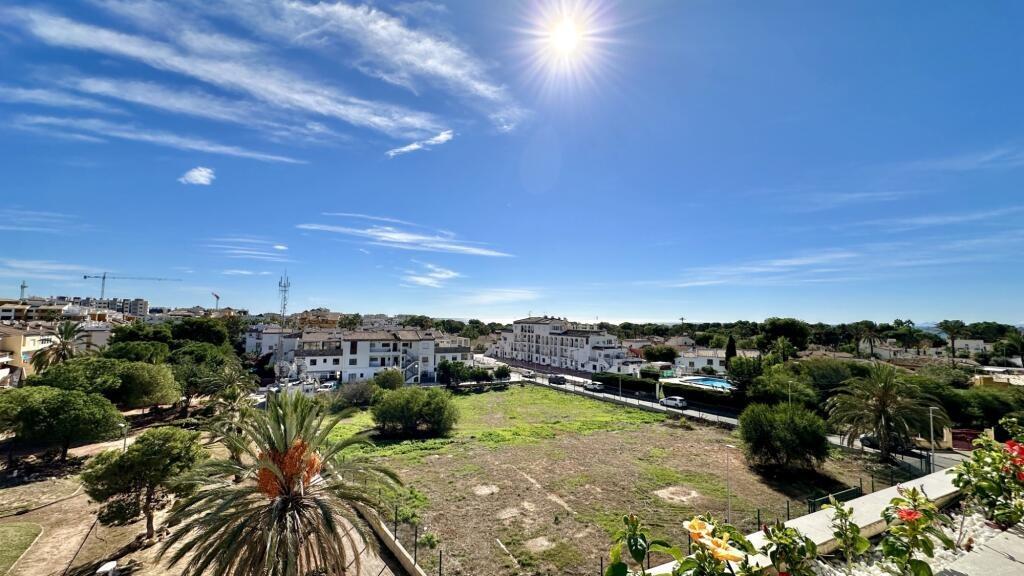 Dining area in penthouse for sale in Torrevieja