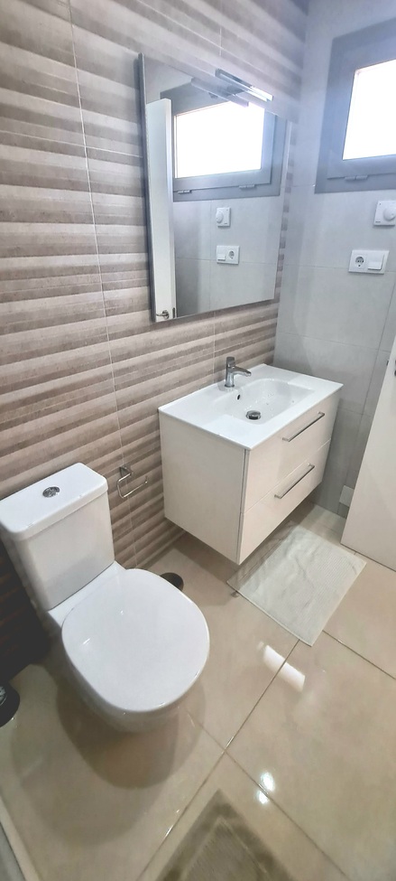 Bedroom in apartment for sale in Los Dolses