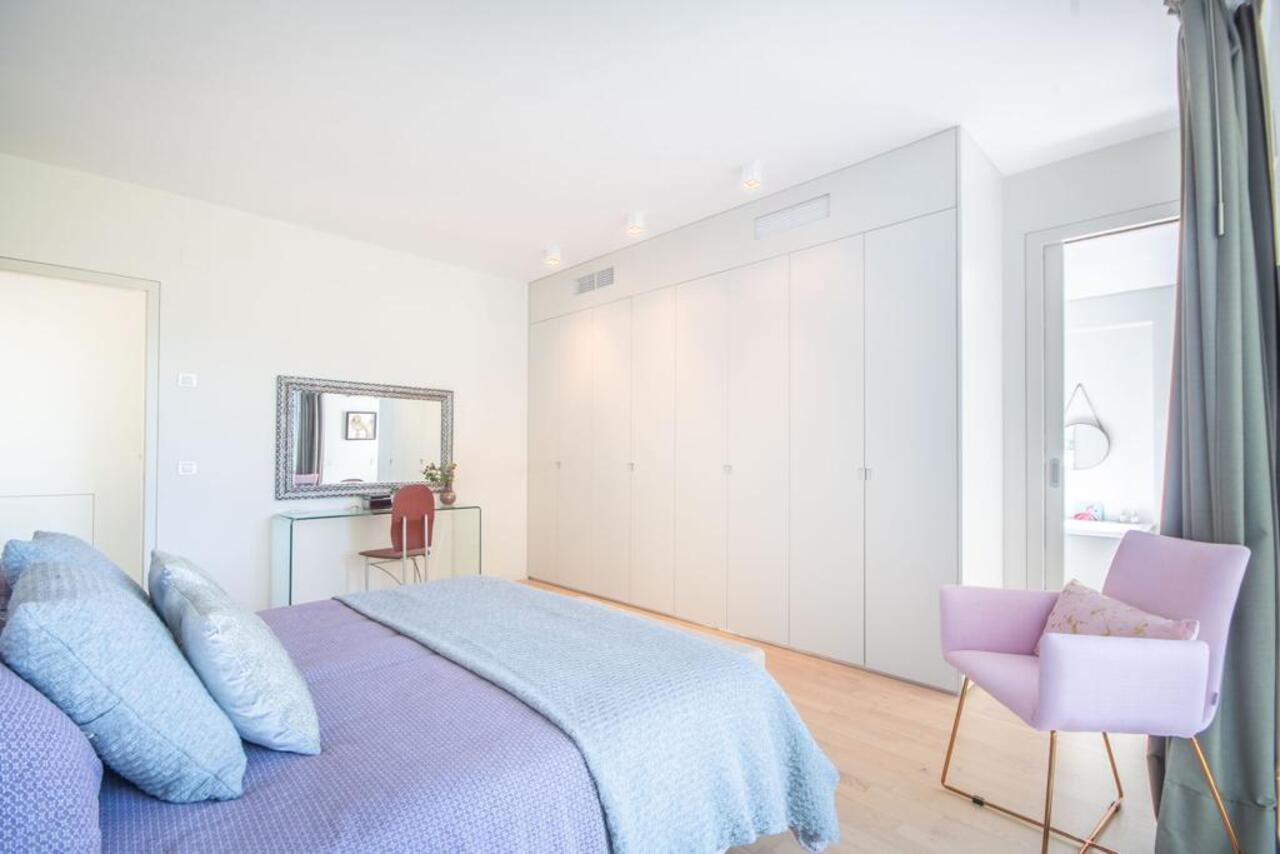 Bedroom in villa for sale in Las Colinas Golf