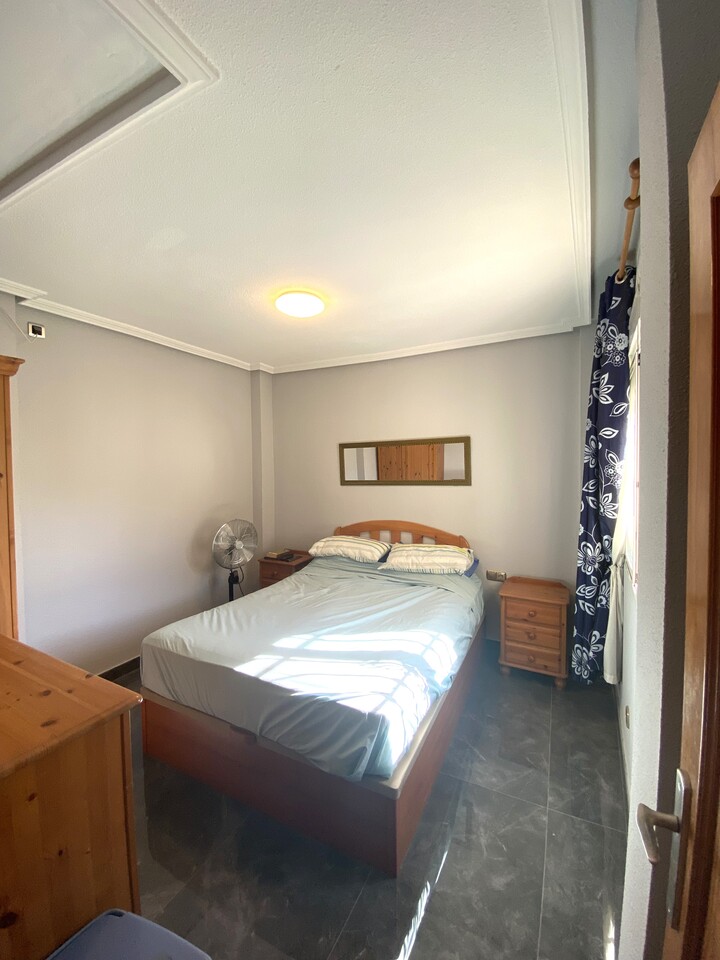 Master bedroom in villa for sale in La Zenia