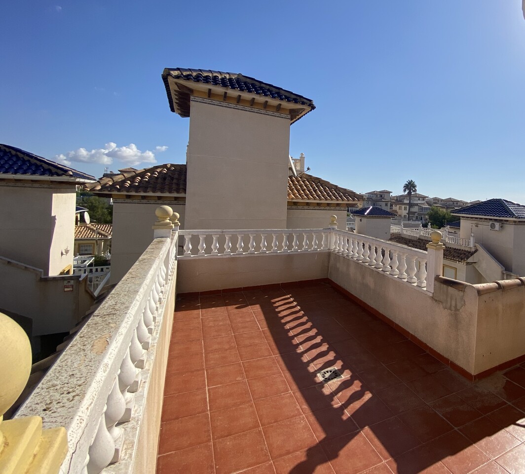 Bedroom in villa for sale in La Zenia