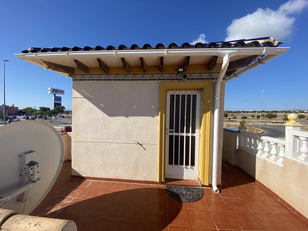 Kitchen in villa for sale in La Zenia