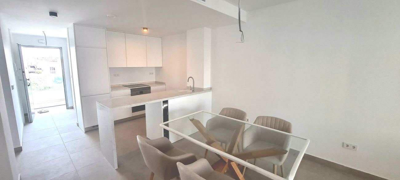 Don't miss out on this unique opportunity to acquire an absolutely fantastic apartment in the newly