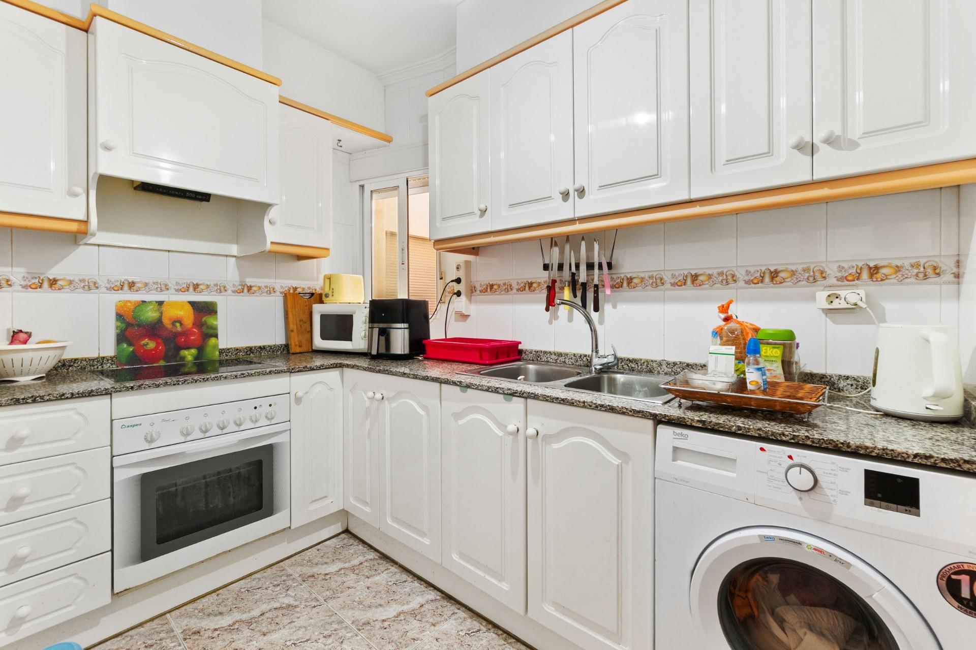 Bedroom in apartment for sale in Torrevieja