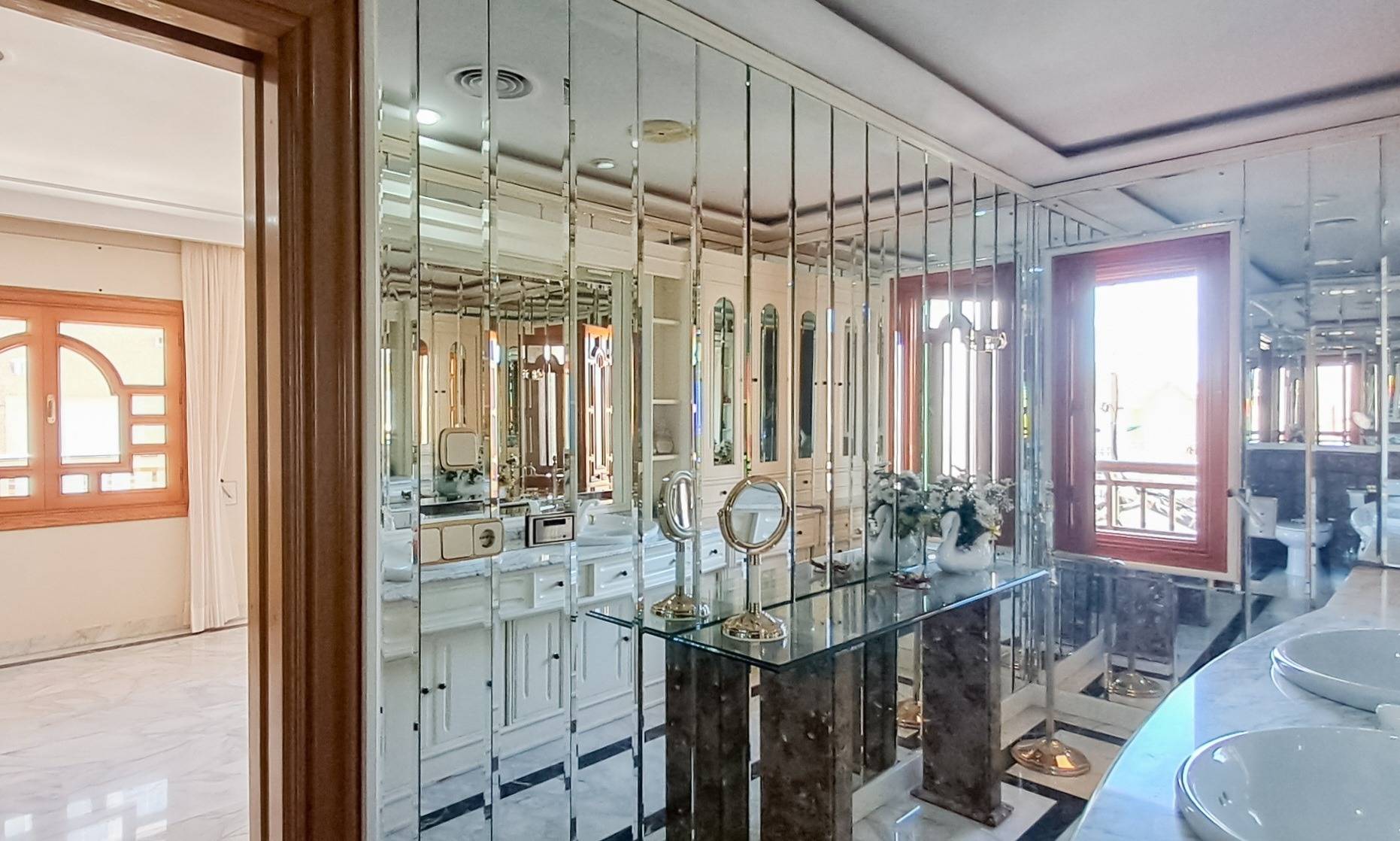 Pool area in apartment for sale in San Pedro del Pinatar