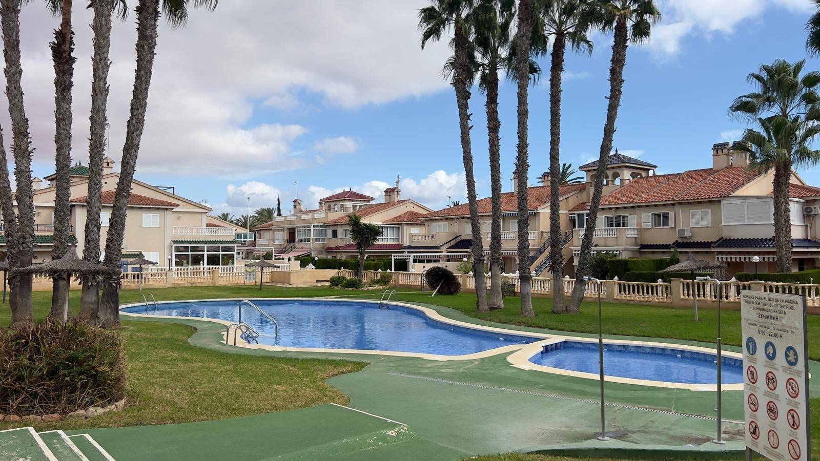 Exterior view in penthouse for sale in Orihuela Costa
