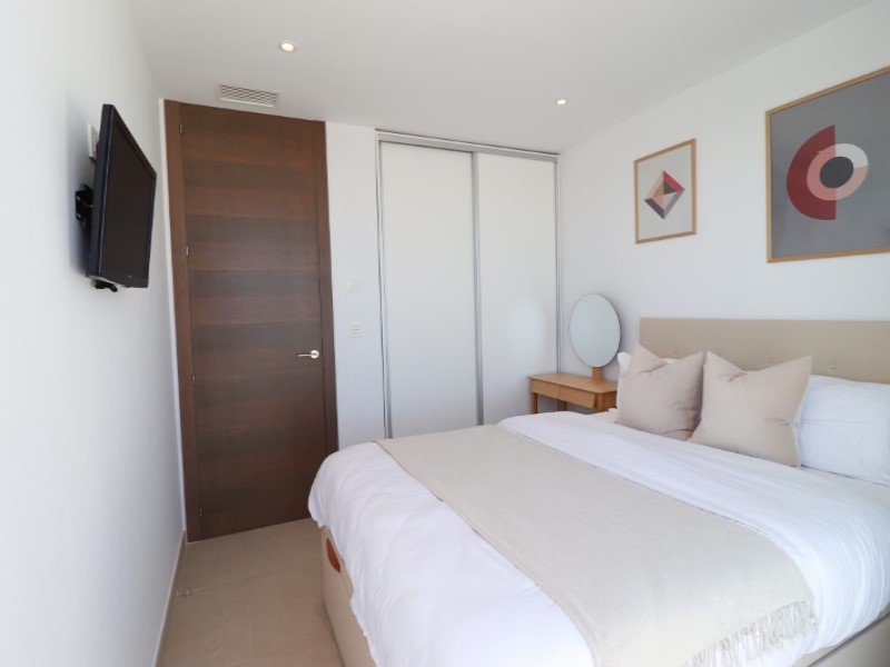 Bathroom in villa for sale in Polop