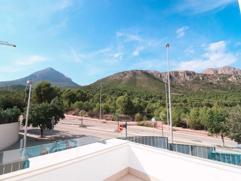 Terrace in villa for sale in Polop