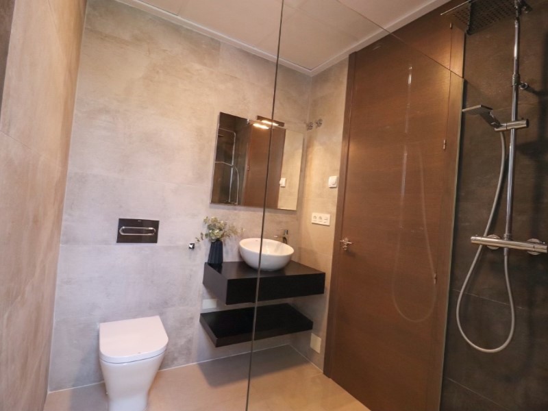 Bedroom in villa for sale in Polop