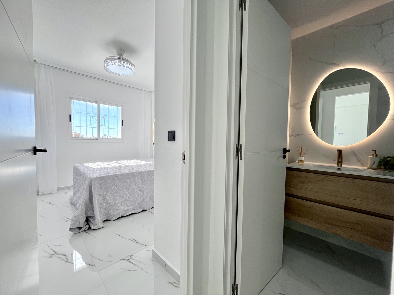 Kitchen in penthouse for sale in Playa Flamenca