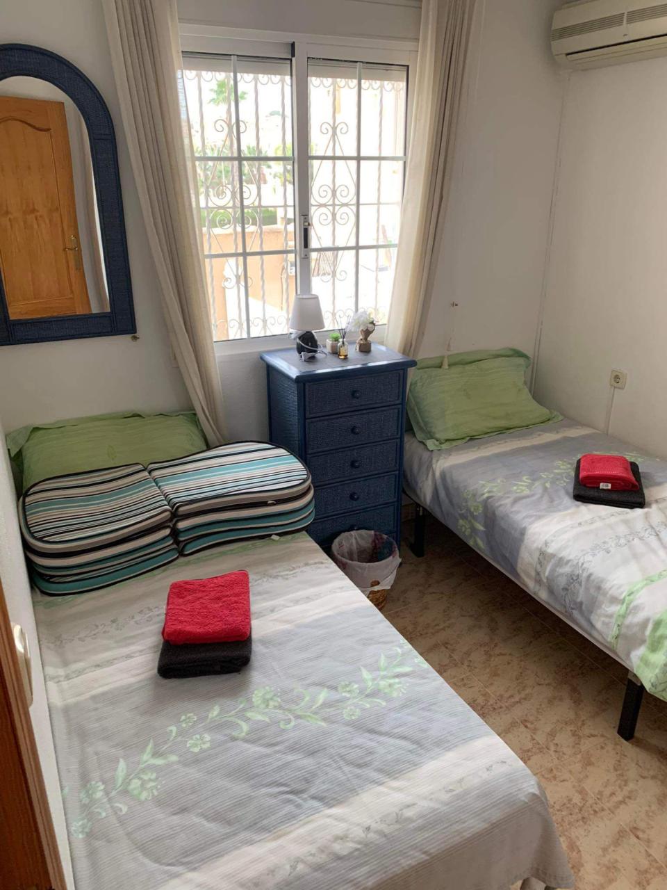 Garden in villa for sale in Villamartin