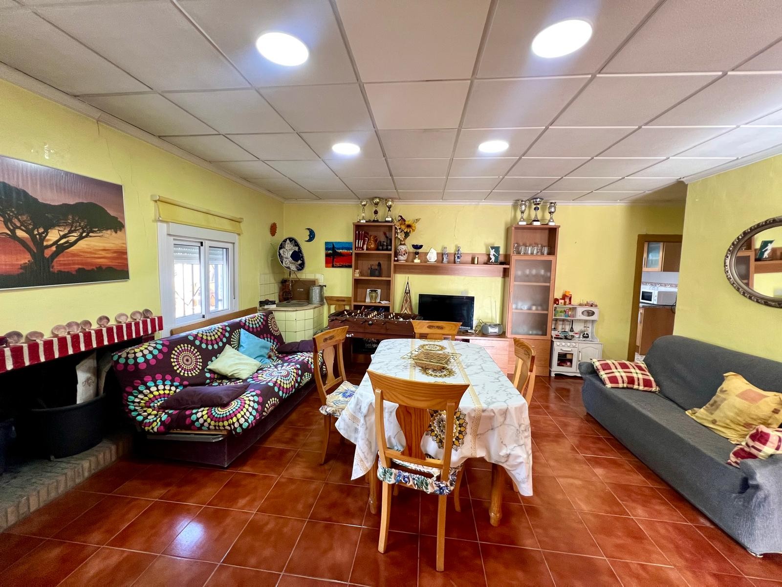 Master bedroom in villa for sale in Monóvar/Monóver