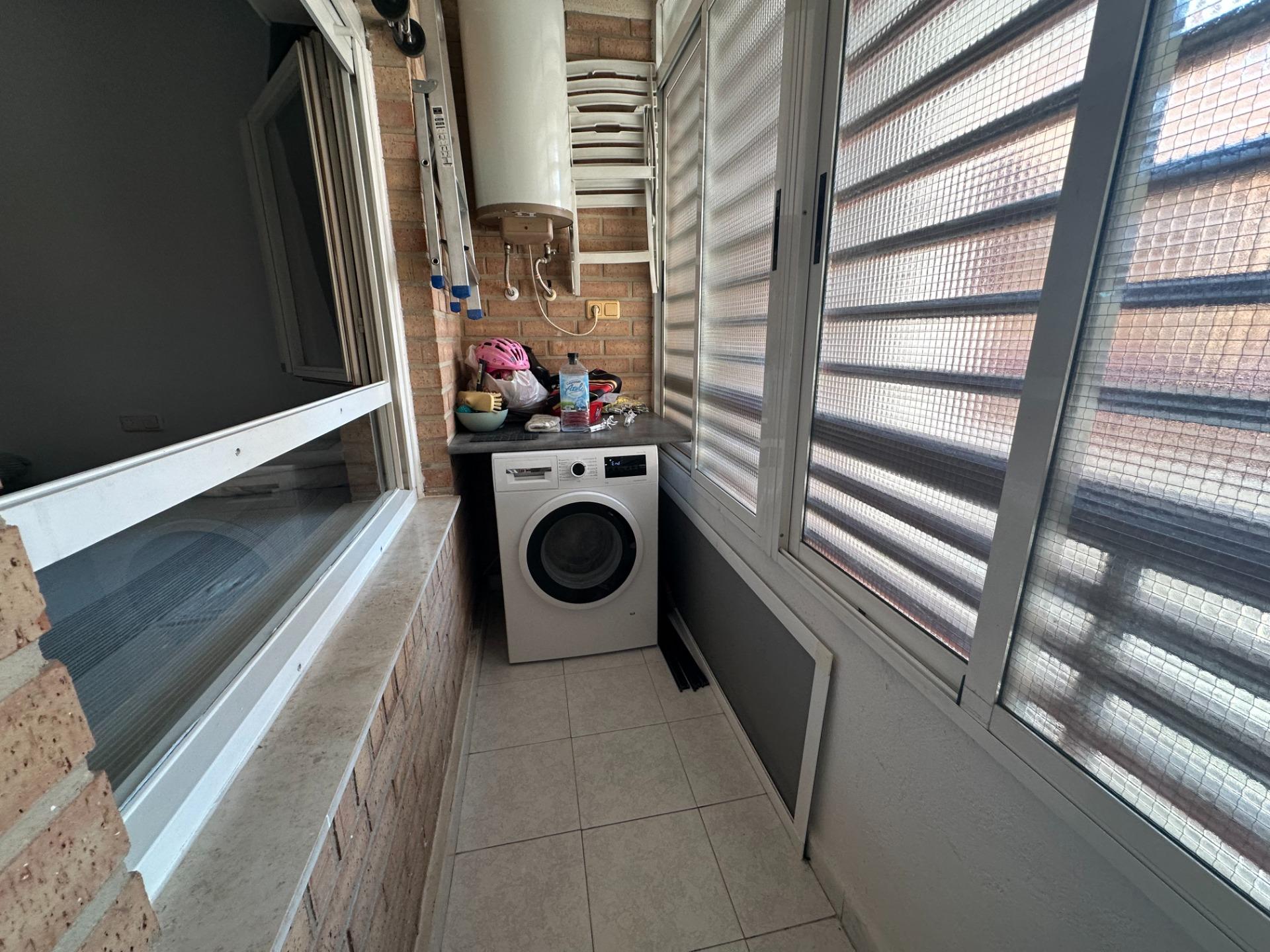 Bedroom in apartment for sale in Torrevieja