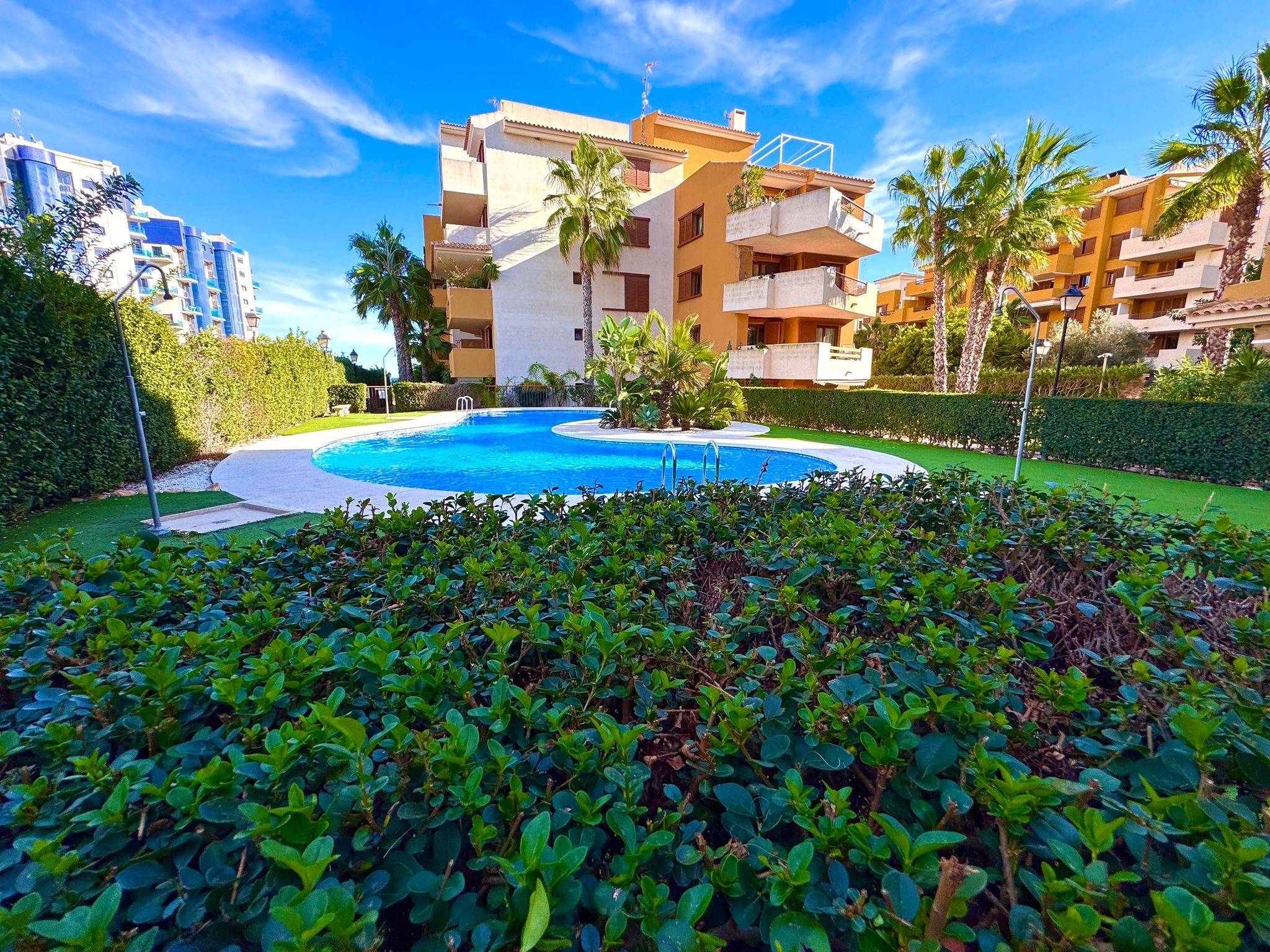 Garden in apartment for sale in Torrevieja